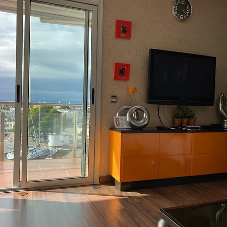 Vue Panoramique Sur La Mediterrannee, Sur Canal & Proche Roses