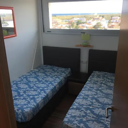 Vue Panoramique Sur La Mediterrannee, Sur Canal & Proche Roses