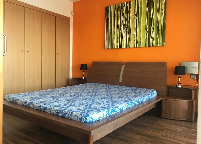 Appartement Vue Panoramique Sur La Mediterrannee, Sur Canal & Proche Roses