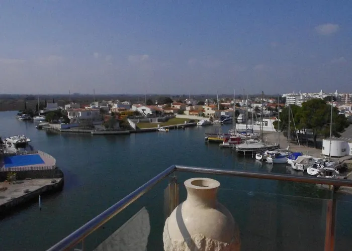 Vue Panoramique Sur La Mediterrannee, Sur Canal & Proche * Roses